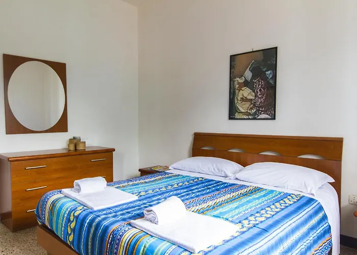 Frontlake With Balcony * Sala Comacina